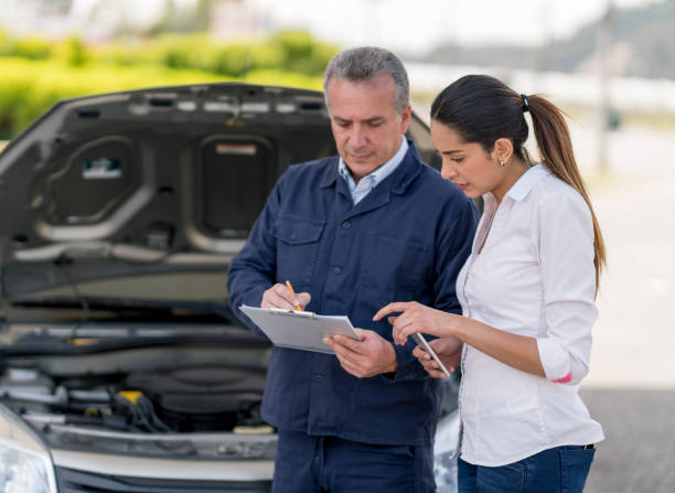 Low-cost car insurance agents in Hialeah Gardens, FL
